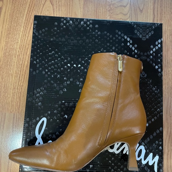 Sam Edelman tawny brown leather booties. - Picture 4 of 11